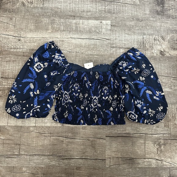 Sienna Sky Smocked Puff Sleeve Crop Top Women's Size Medium Blue Floral‎ NWT - Picture 7 of 7